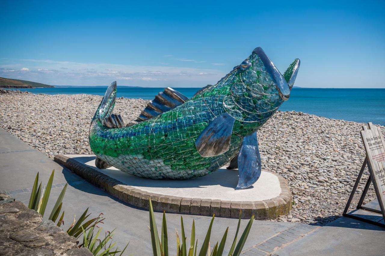 Temple Bar Apartment - Sea Front Views Amroth Exterior photo